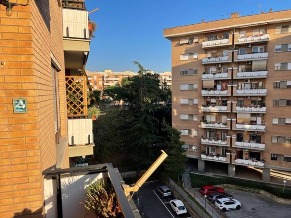 appartamento in vendita a Roma in zona Cinecittà