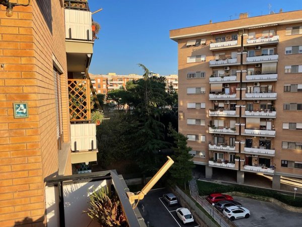 appartamento in vendita a Roma in zona Cinecittà
