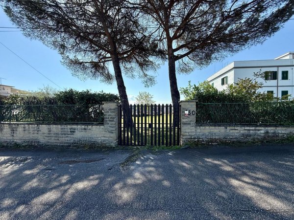 appartamento in vendita a Roma in zona Ponte di Nona