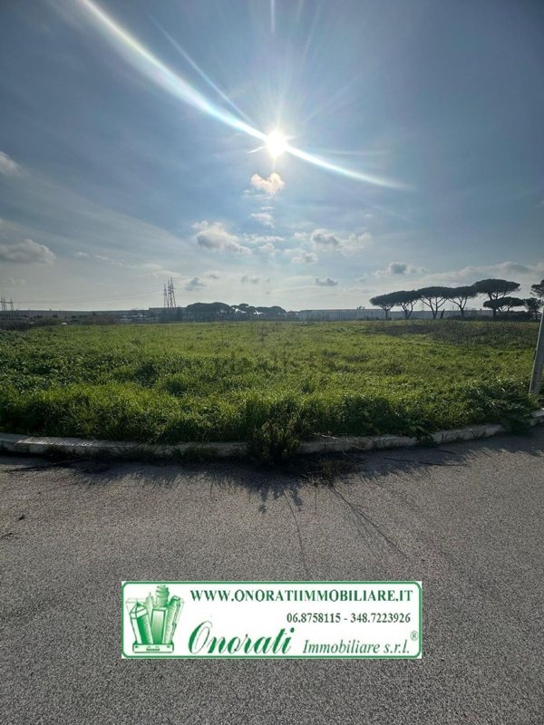 terreno edificabile in vendita a Roma in zona Spregamore