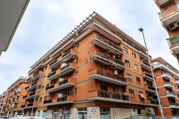 appartamento in vendita a Roma in zona Ostia