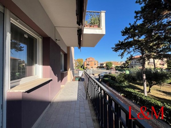 appartamento in vendita a Roma in zona Casal Morena