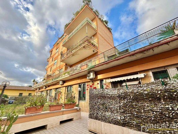 appartamento in vendita a Roma in zona Torre Maura