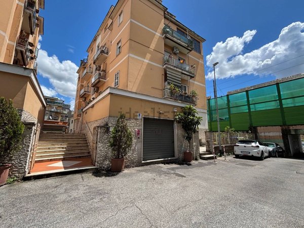appartamento in vendita a Roma in zona Prima Porta