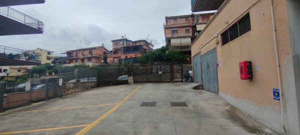 ufficio in vendita a Roma in zona Casalotti