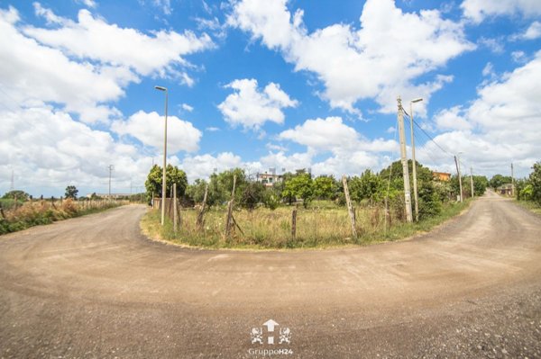 terreno edificabile in vendita a Roma in zona Monte Migliore