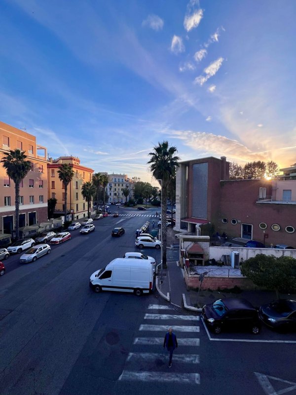 appartamento in vendita a Roma in zona Ostia