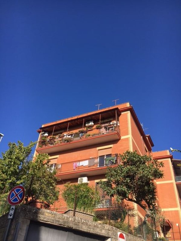 appartamento in vendita a Roma in zona Prima Porta