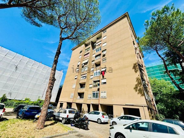 appartamento in vendita a Roma in zona Torre Maura