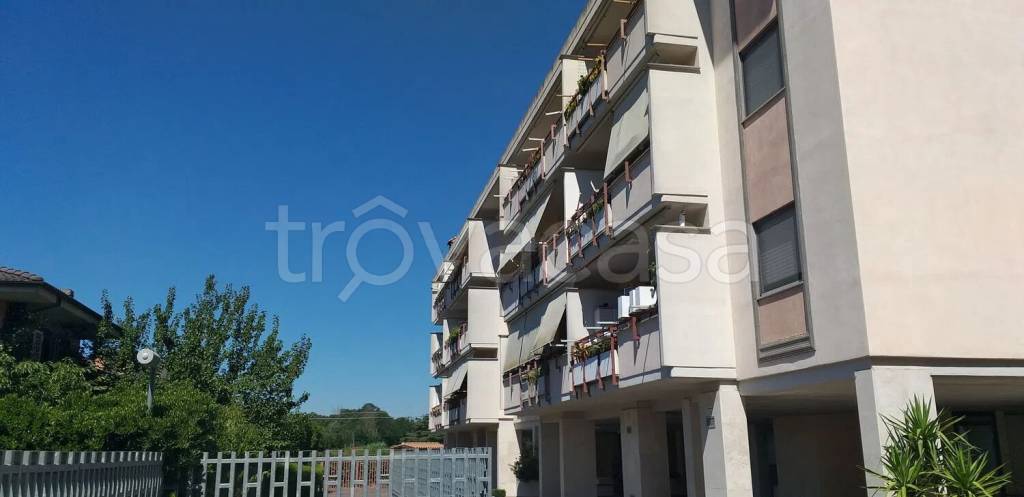 appartamento in vendita a Roma in zona Prima Porta