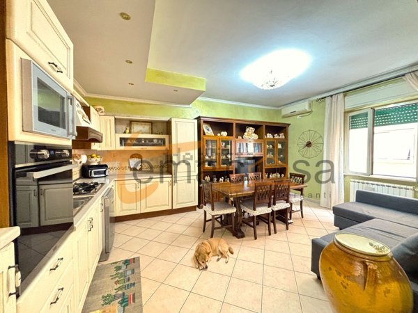 appartamento in vendita a Roma in zona Torre Angela