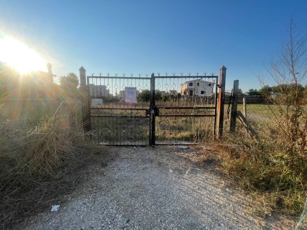terreno edificabile in vendita a Roma in zona Ostia Antica