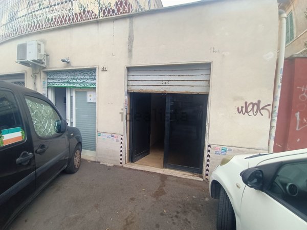 locale di sgombero in vendita a Roma in zona La Pisana