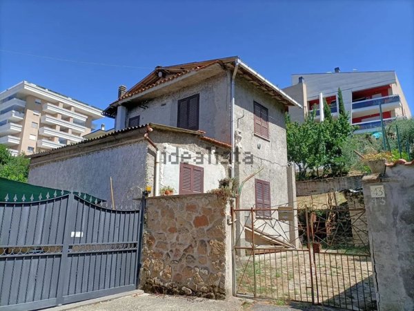 casa indipendente in vendita a Roma in zona Aurelio