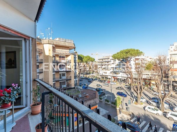 appartamento in vendita a Roma in zona EUR