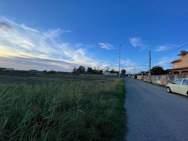 terreno edificabile in vendita a Roma in zona Piana del Sole