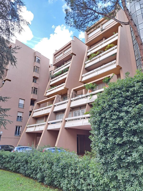 appartamento in vendita a Roma in zona Giuliano Dalmata