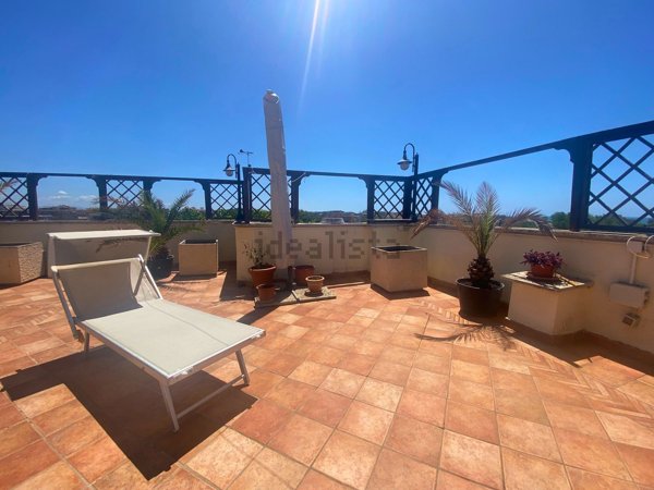 appartamento in vendita a Roma in zona Ostia