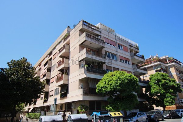 appartamento in vendita a Roma in zona Ostia