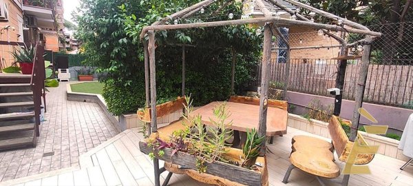 appartamento in vendita a Roma in zona Appio Claudio