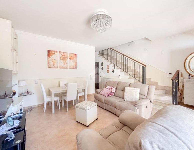 casa indipendente in vendita a Roma in zona Ottavia