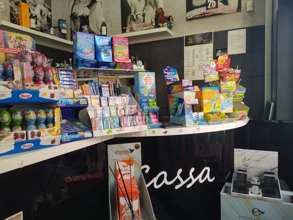 negozio in vendita a Roma in zona Don Bosco