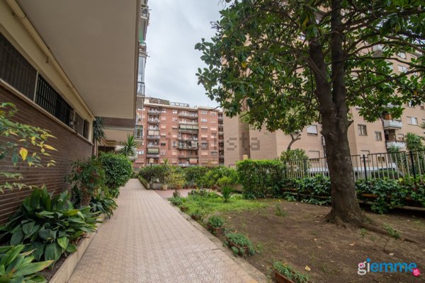 appartamento in vendita a Roma in zona Don Bosco