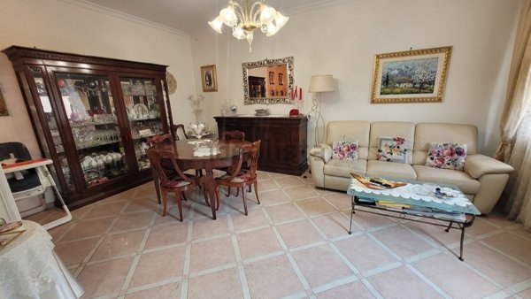 appartamento in vendita a Roma in zona Appio Claudio