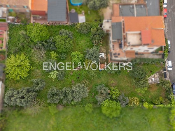terreno edificabile in vendita a Roma in zona Osteria del Curato