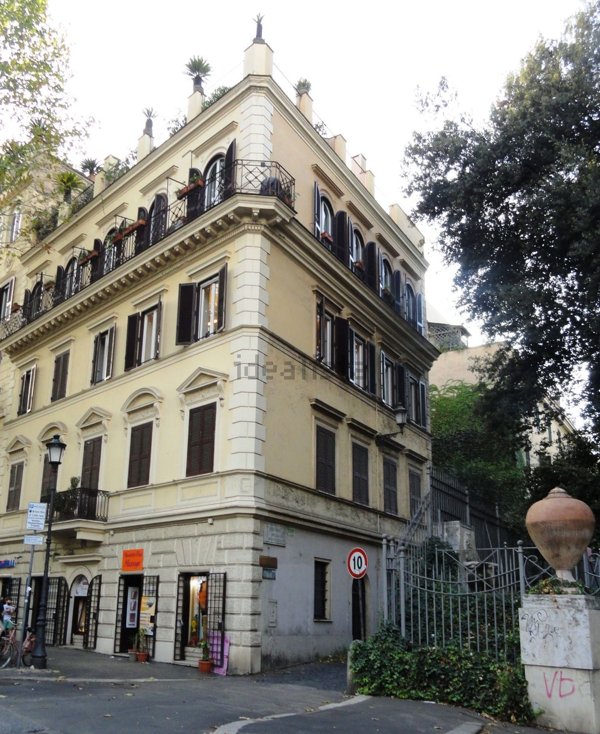 casa indipendente in vendita a Roma in zona Trieste