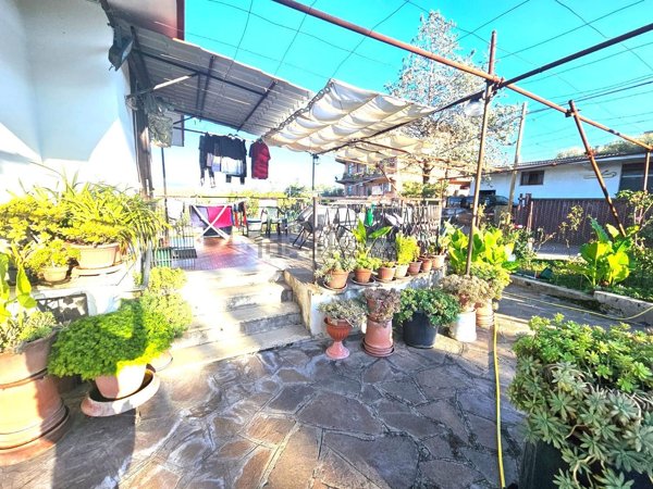 casa indipendente in vendita a Roma in zona Finocchio