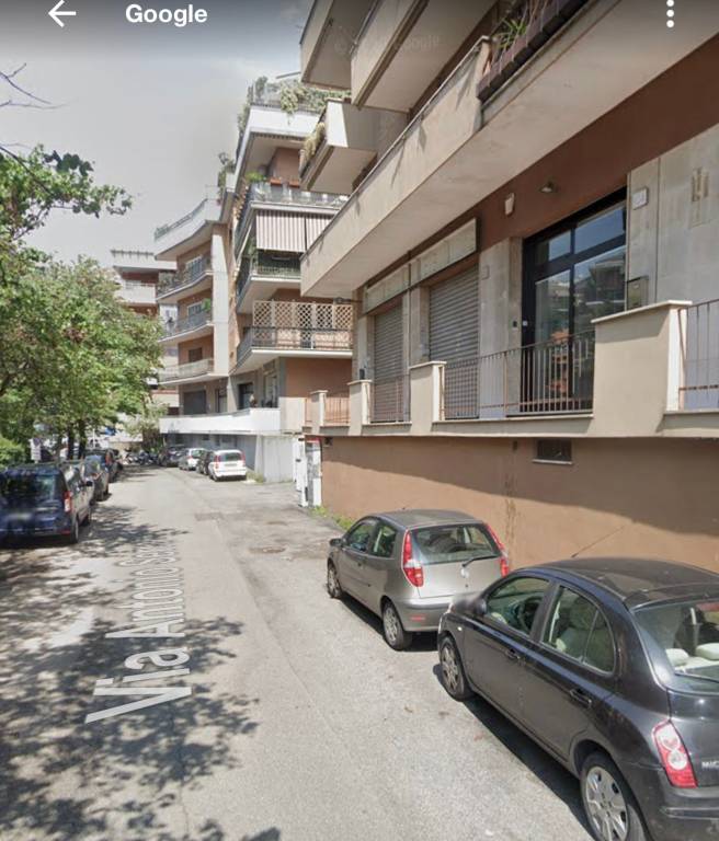 negozio in vendita a Roma in zona Tor di Quinto