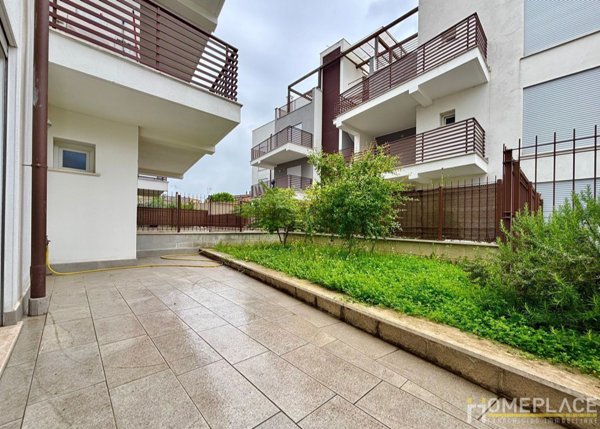 appartamento in vendita a Roma in zona Torre Angela
