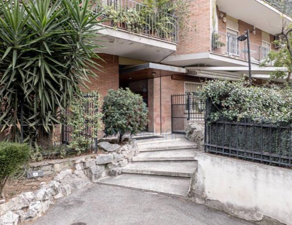 appartamento in vendita a Roma in zona Giuliano Dalmata