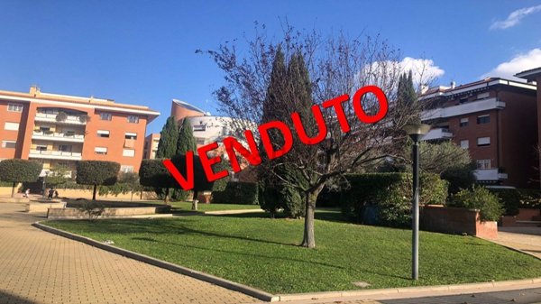 appartamento in vendita a Roma in zona Romanina