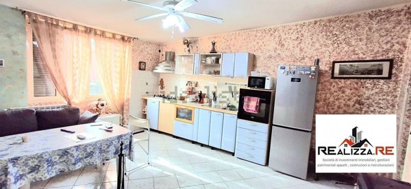 appartamento in vendita a Roma in zona Finocchio