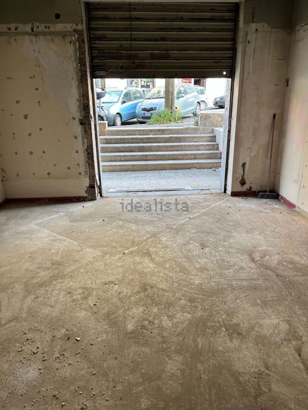 locale commerciale in vendita a Roma in zona Gianicolense