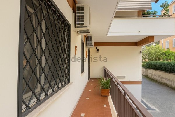 appartamento in vendita a Roma in zona Ostia