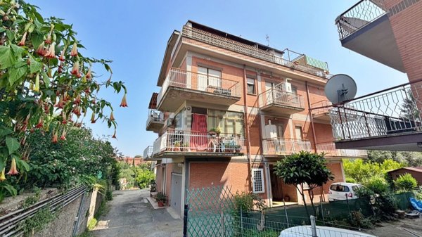 appartamento in vendita a Roma in zona Selva Candida