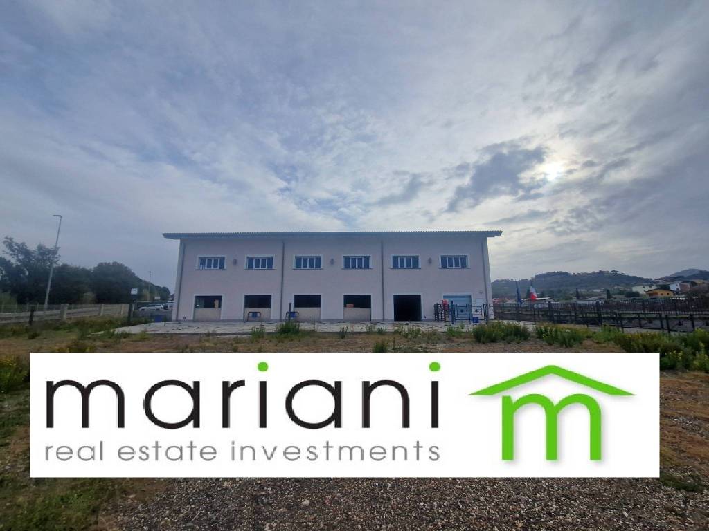 negozio in vendita a Roma in zona Torre Angela