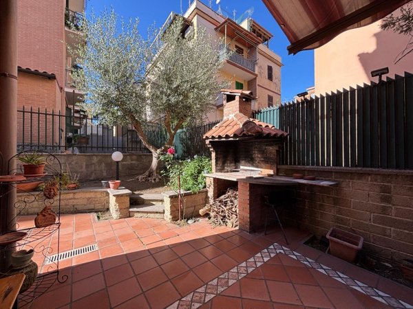 appartamento in vendita a Roma in zona Alessandrino