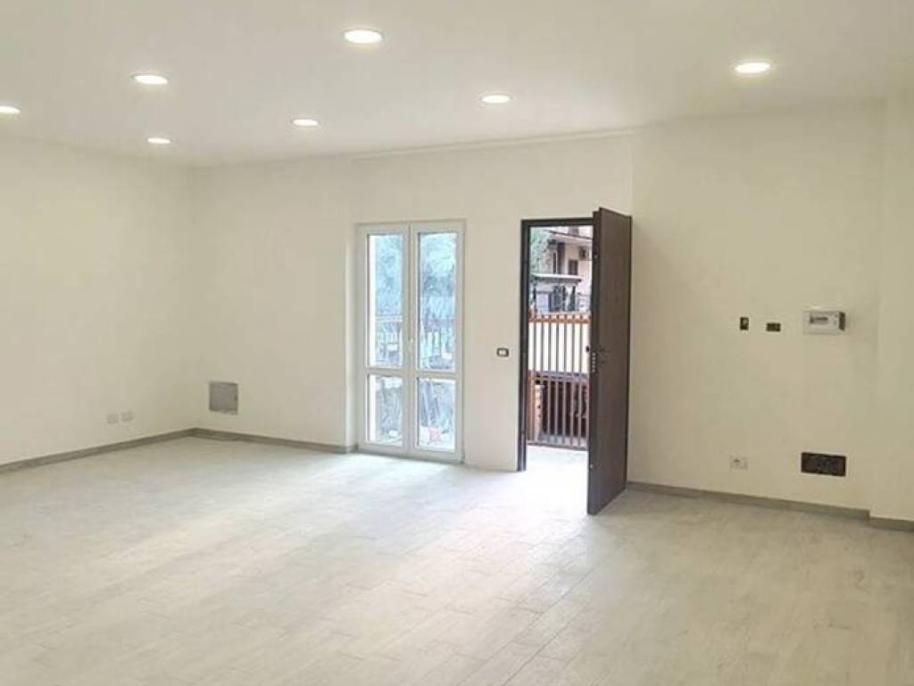 appartamento in vendita a Roma in zona Torre Gaia