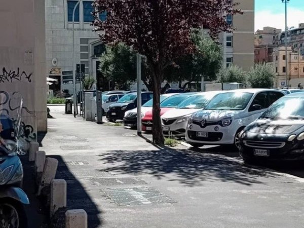appartamento in vendita a Roma in zona Tuscolano