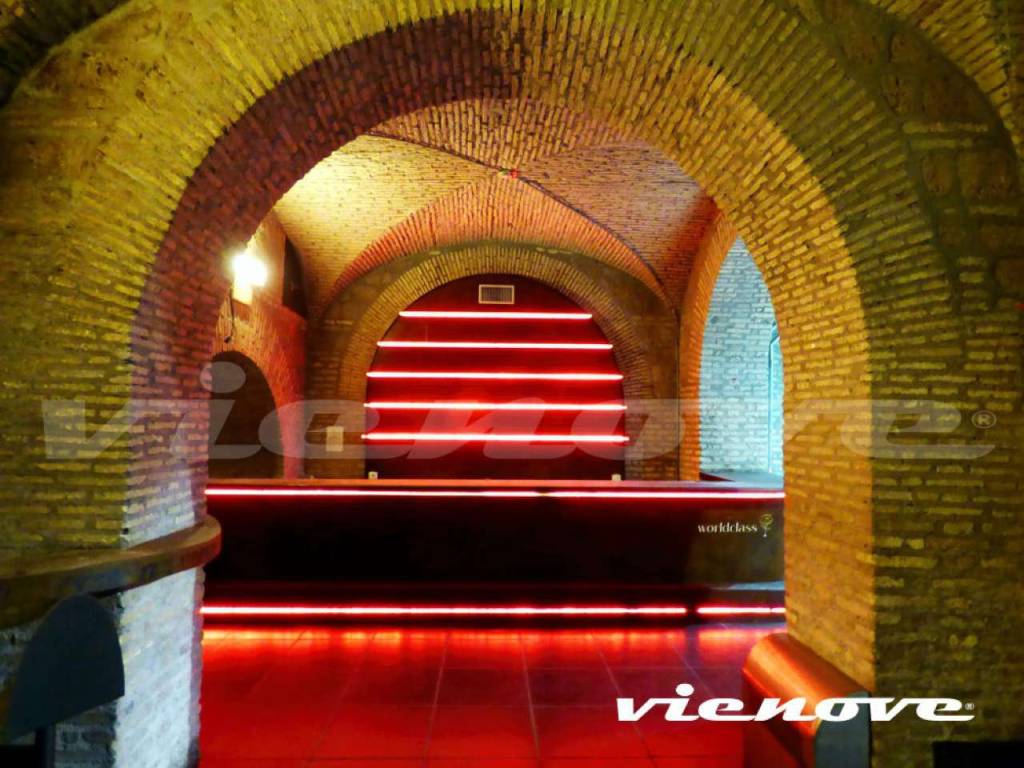 negozio in vendita a Roma in zona Esquilino