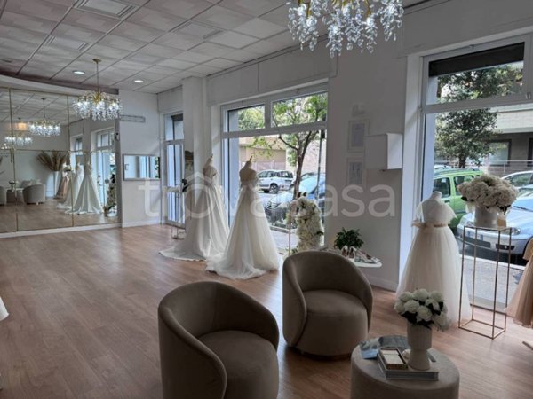 negozio in vendita a Roma in zona Ostia