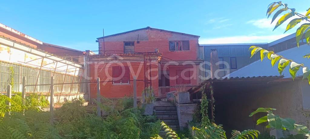 casa indipendente in vendita a Roma in zona Casal Morena