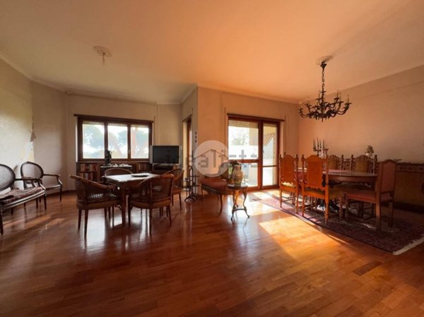 appartamento in vendita a Roma in zona Mostacciano