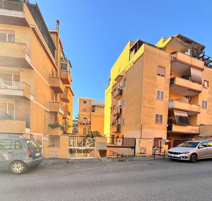 appartamento in vendita a Roma in zona Alessandrino