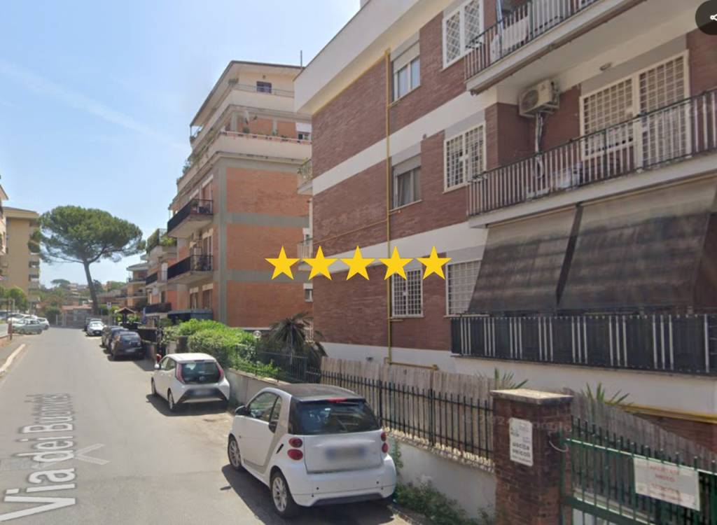 appartamento in vendita a Roma in zona Corviale