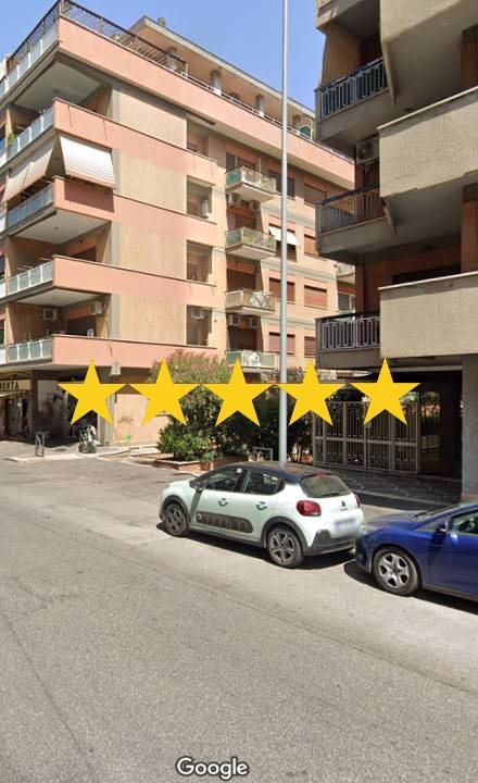 appartamento in vendita a Roma in zona Ardeatino